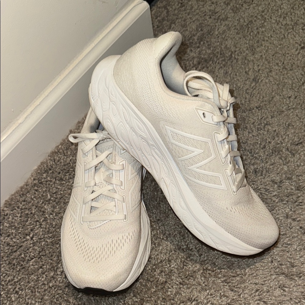 New Balance 880